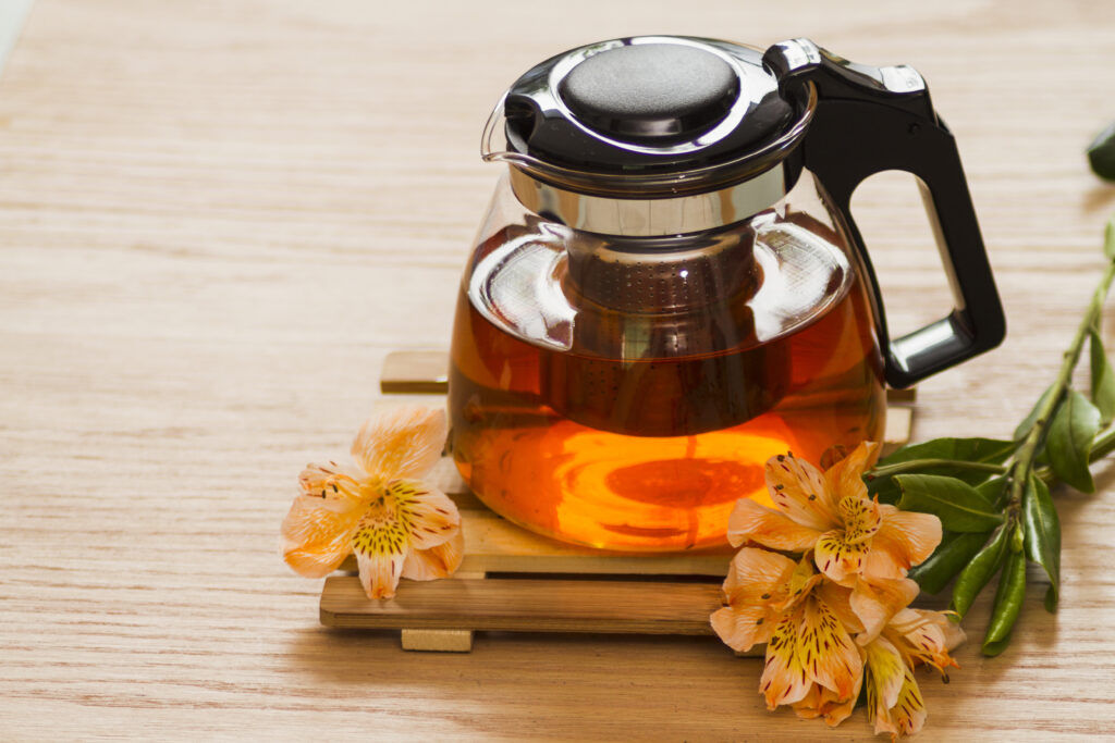 glass teapot -Tea vs Herbal Tea vs Infusion